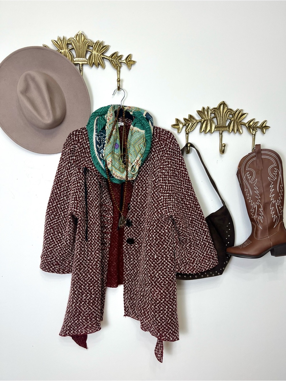 Maroon Boucle style sweater Xl ptp 24” l 30”